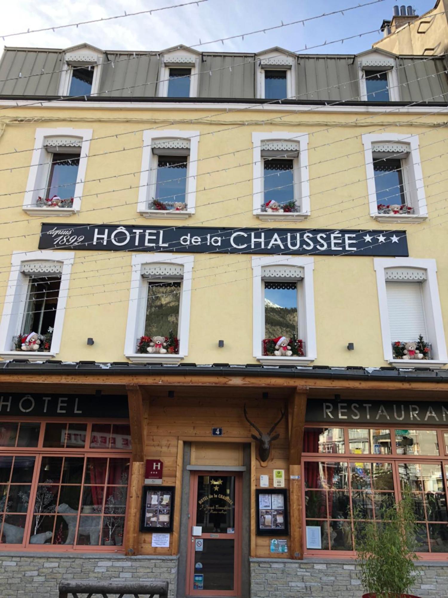 Hotel Restaurant De La Chaussee Briançon Kültér fotó