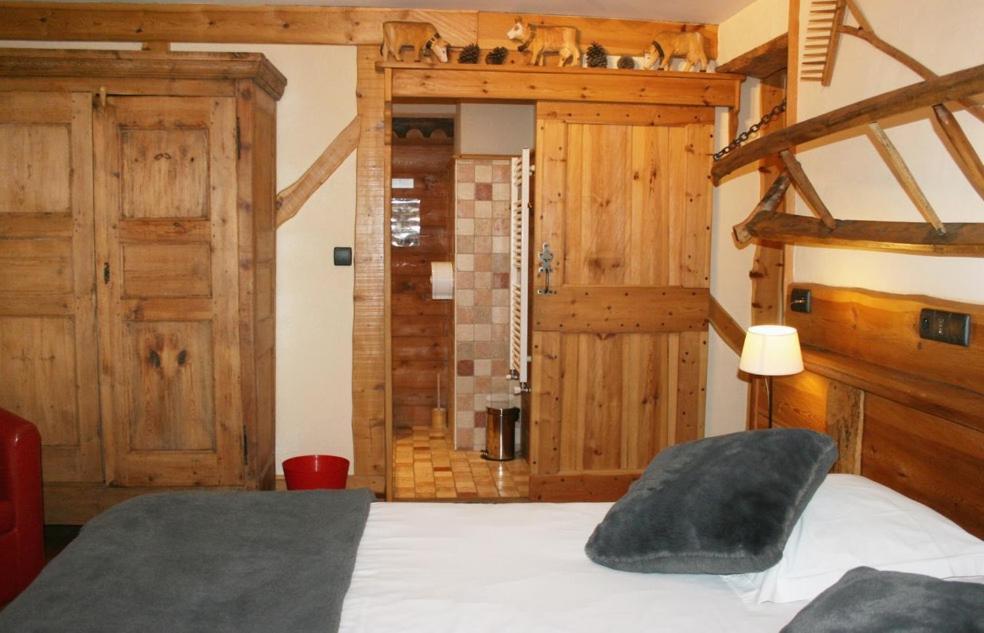 Hotel Restaurant De La Chaussee Briançon Kültér fotó